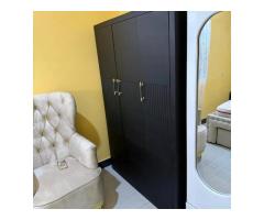 Wauzaji wa furniture mbalimbali