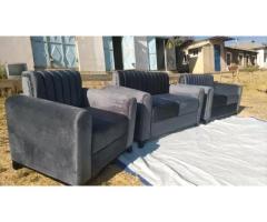 Tunatengeneza na kurepeare sofa zilizo choka - 11