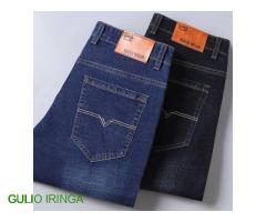 Nunua jeans za kiume mtumba karibu mpya na kwa bei nafuu.