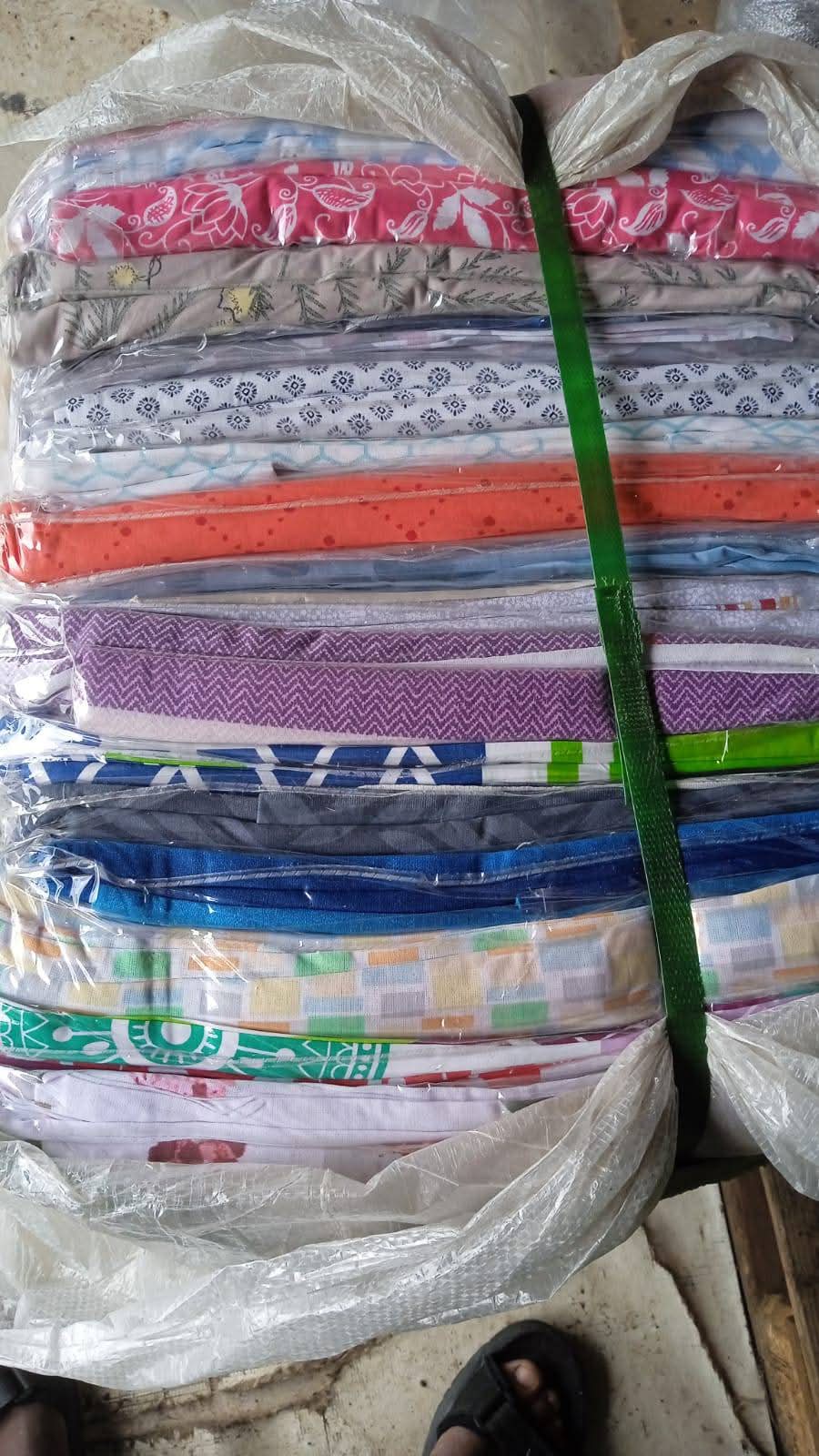 Wauzaji wa mashuka ya mtumba